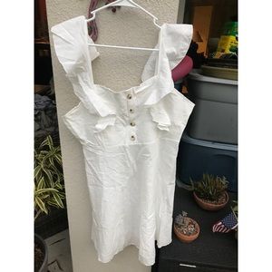 White Flowy Dress Size XL
